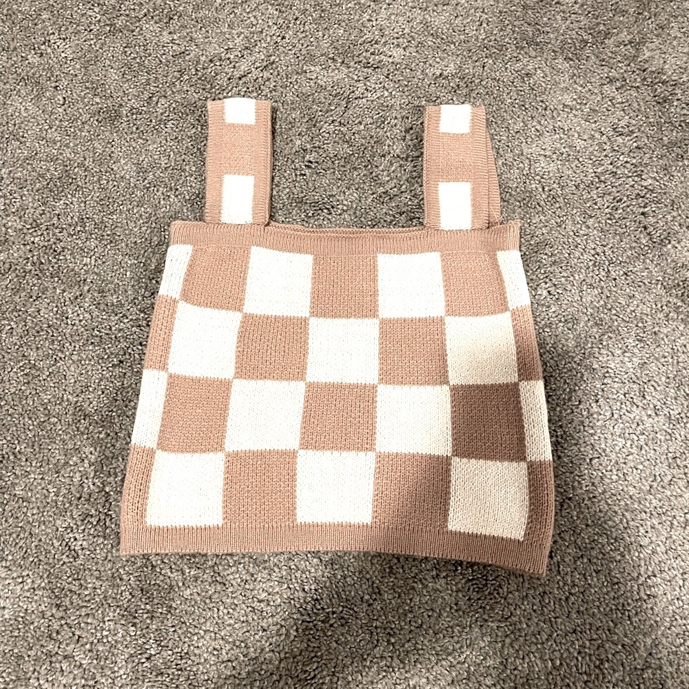 NWT sweater checker crop top